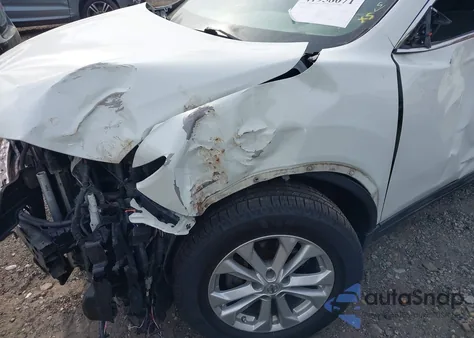 2015 Nissan Rogue Sv z USA, uszkodzony, nr VIN 5N1AT2MVXFC815872